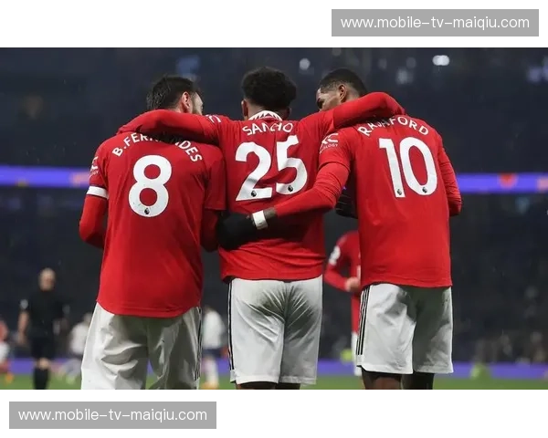 梦剧场风云再起：曼联与女王公园的宿命交锋与战术史诗